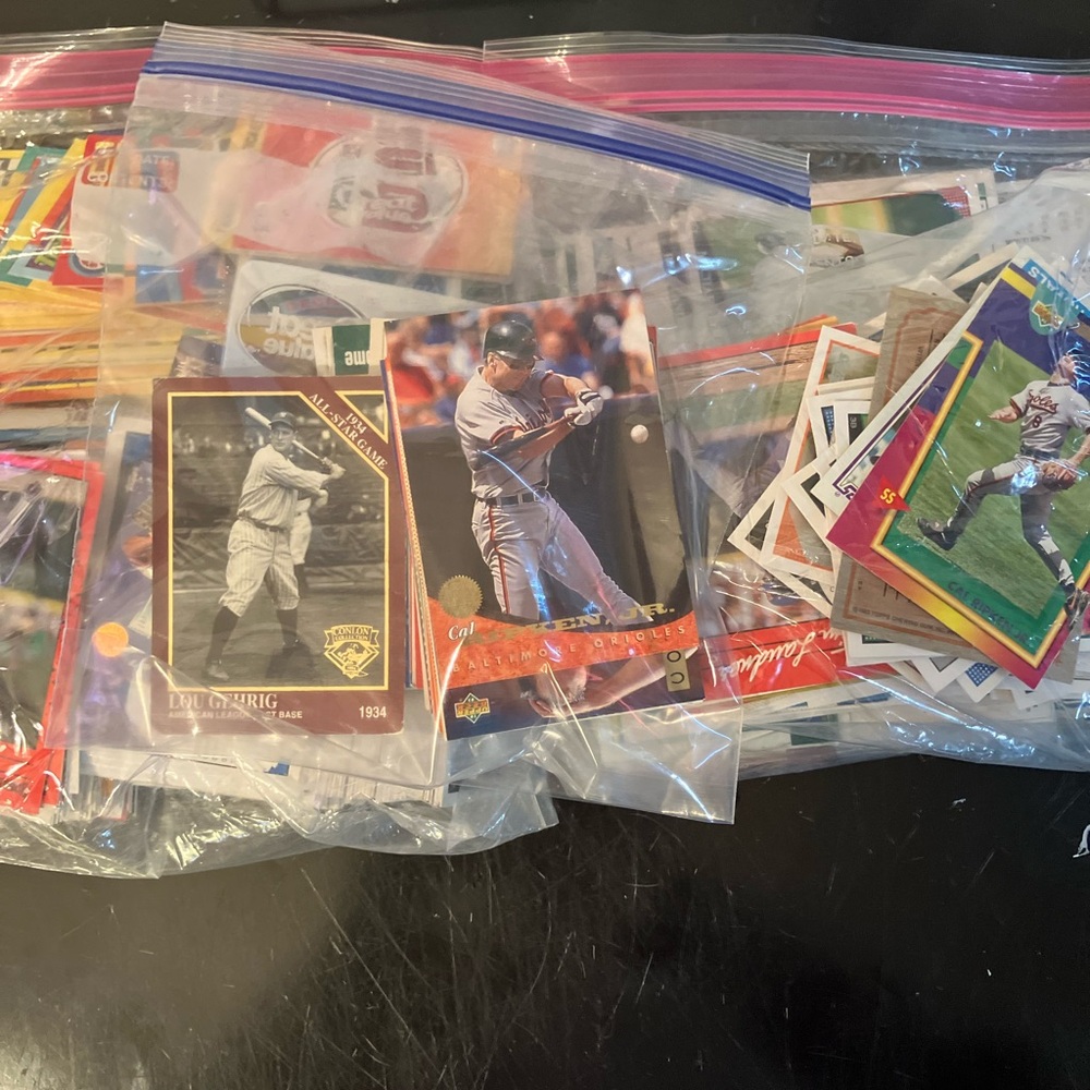 1000+ Baseball cards lot